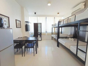 15P Walking distance to Ayala and IT Park with WIFI